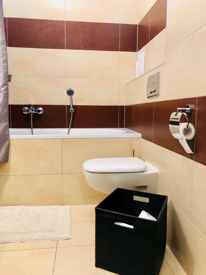 Home Away Main Square Apartment Poprad Exterior photo